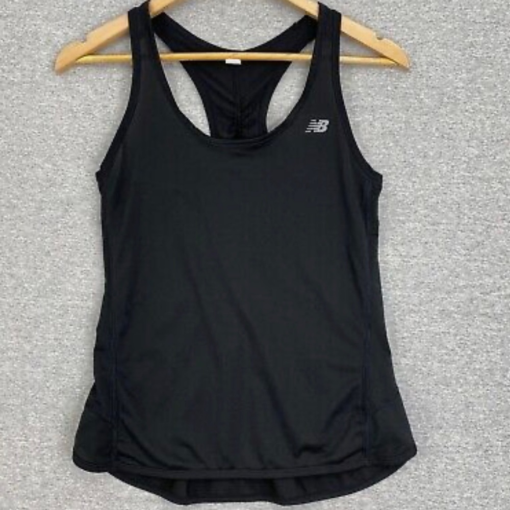 New Balance Women’s Accelerate Black Tank Top Small